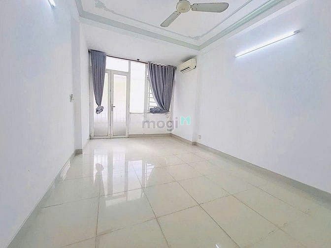 Hình ảnh Cho thuê nhà mặt tiền Hoàng Hoa Thám, Phường 13, Tân Bình