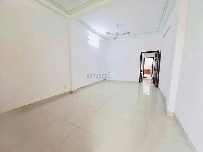 Hình ảnh Cho thuê nhà mặt tiền Hoàng Hoa Thám, Phường 13, Tân Bình