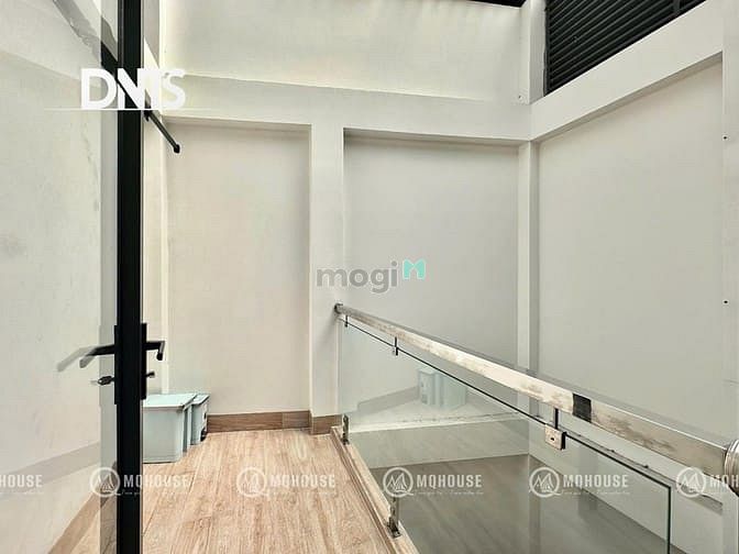 Hình ảnh Cho Thuê Căn Hộ Cao Cấp 65m2, Ban Công, Thang Máy, Gần Chợ Bến Thành