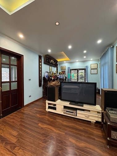 Hình ảnh P.Lô-TW Đảng-KDT Sài Đồng-BT Liền Kề 4 Tầng*140m -Cho Thuê Ở Kinh Doah