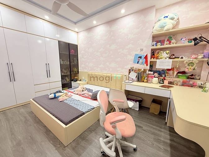 Hình ảnh Mặt phố Hoàng Mai-6 Tầng thang máy- kinh doanh sầm uất