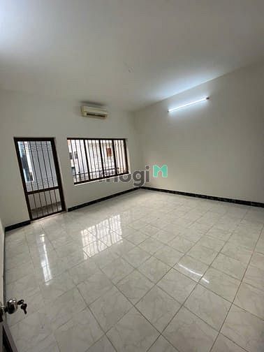 Hình ảnh 22.8 tỷ! Bán mặt tiền ngay Trường Sơn - 5x18.5m - 456m2 - Hầm 5 Tầng