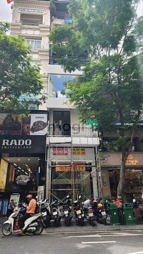 Hình ảnh SHOP thời trang 39 Đồng Khởi, Q1. DT: 4X25m. Kc: Trệt 2 lầu. Gía: 120t