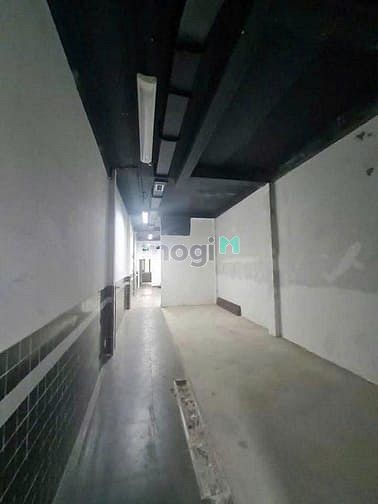 Hình ảnh Nhà hàng 560M2 ngay chân BITEXCO 68 tầng, Q1. Kc: Trệt 3 lầu. Gía: 125