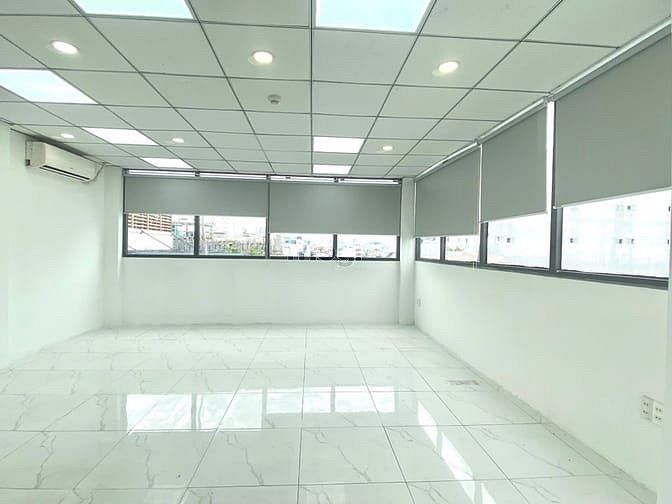 Hình ảnh Cho thuê sàn VP 70m2 khu ngay khu Etow đường Núi Thành, Tân Bình