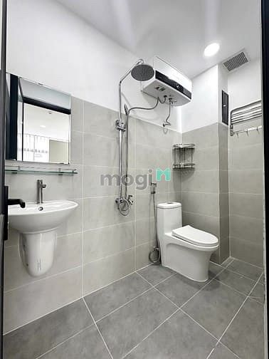 Hình ảnh Studio Cửa Sổ TrờiKhu K300 - Đường Cộng Hoà Thuận Tiện Qua Ga T3