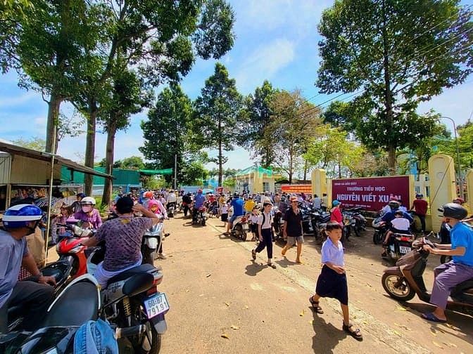 Hình ảnh Đất sổ đỏ 679tr/nền Chợ Đầu mối Dầu Giây, mặt tiền QL1A tiện buôn bán.
