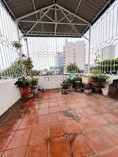 Hình ảnh Bán nhà dân xây Trường Chinh 5 tầng 30m2 , Mt 3.3m giá 7,6 tỷ
