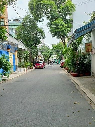 Hình ảnh Bán nhà mt Trương Hoàng Thanh K300, Phường 12, quận Tân Bình. DT: 5x14