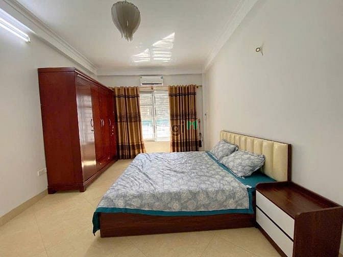 Hình ảnh Bán nhà Văn Chương Đống Đa 5 tầng 32m2 , Mt 4m , Vị trí siêu đẹp