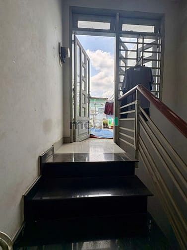 Hình ảnh Nhà 2 tầng khu ngã tư bảy hiền