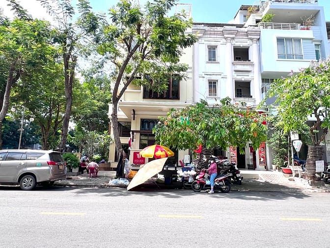 Hình ảnh NHÀ PHỐ GÓC ĐƯỜNG BÙI BẰNG ĐOÀN, khu phố Hưng Phước 4 giá thuê rẻ