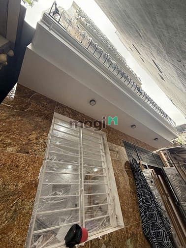 Hình ảnh Bán nhà mới tinh phố Nguyễn Lương Bằng , 6 tầng thang máy , 9,8 tỷ