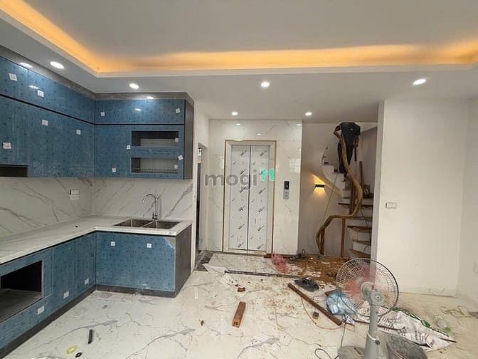 Hình ảnh Bán nhà mới tinh phố Nguyễn Lương Bằng , 6 tầng thang máy , 9,8 tỷ
