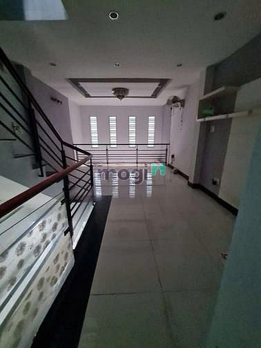 Hình ảnh Cho Thuê Nguyên Căn Lê Văn Sỹ - 3PN - 14 Triệu