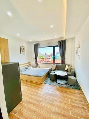 Hình ảnh STUDIO VIEW KÍNH- cửa sổ- đi bộ Ngoại Thương