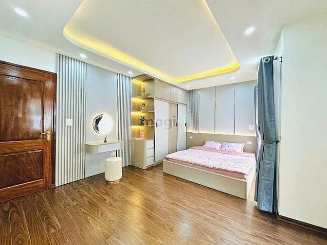 Hình ảnh Bán nhà phố Thịnh Quang , 7 tầng thang máy , 40m2 , Mt 5.5m , 15,2 tỷ