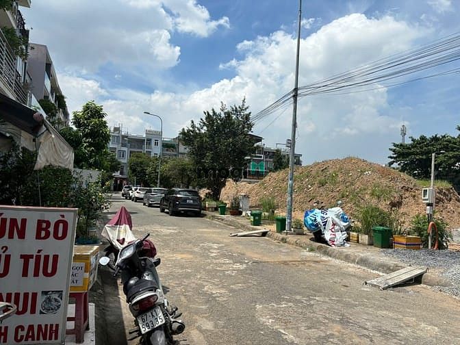 Hình ảnh Bán đất mặt tiền đường số 447 ,P tăng nhơn phú A.tp thủ đức