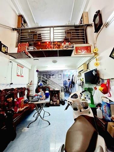 Hình ảnh Chủ Bán Nhà 4Tầng,36m2-Để Định Cư-Gần Chợ Bến Thành - Quận1