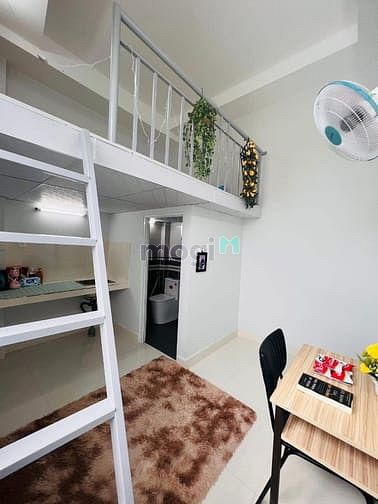Hình ảnh Phòng trọ ban công - cửa sổ đối diện Vincom Lê Văn Việt