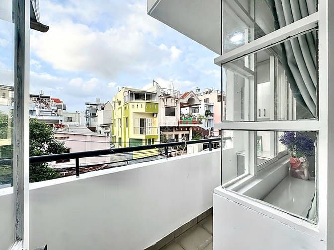 Hình ảnh STUDIO NGAY Chợ Bà Chiểu- Bancol cửa sổ