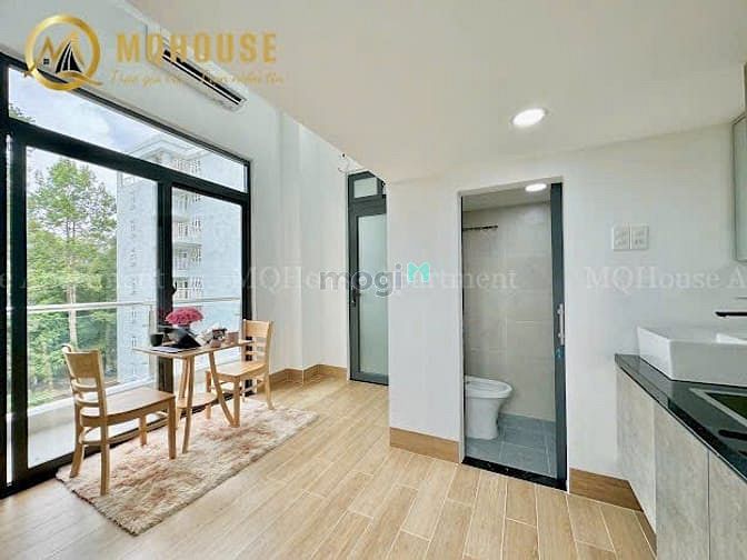 Hình ảnh Duplex ban công - Ngay Nguyễn Kiệm-  Gần sân bay