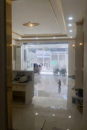 Hình ảnh Cho thuê SPA- nha khoa MT TRẦN PHÚ, Q5. DT: 6x22m, kc: trệt 5 lầu TM