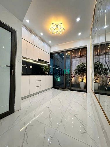 Hình ảnh Nhà 2 thoáng 4 tầng phố Khâm Thiên, 33m2, Mt 3m, gần sát phố, 8,5 tỷ