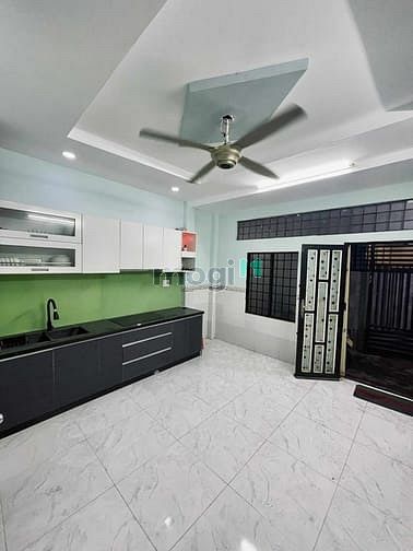 Hình ảnh Bán Nhà 3Tầng-Gần TTHCS Trần Văn Đăng-Ni Sư Huỳnh Liên-Tân Bình