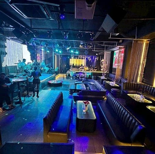 Hình ảnh NHÀ Hàng- Cafe MT 49 Tú Xương, Q1. Dt: 8,5x27m, KC: TRỆT. Gía: 80tr