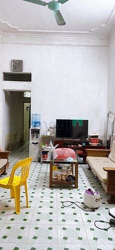 Hình ảnh Nghĩa Dũng – Ba Đình – 179 m2 – 3 Tầng – Mặt Tiền 4 m – Giá 18.5 Tỷ.