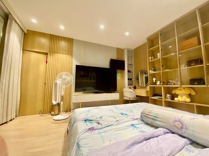 Hình ảnh Bán gấp căn Penhouse Duplex Cảnh viên, tặng ô xe định danh, sổ hồng
