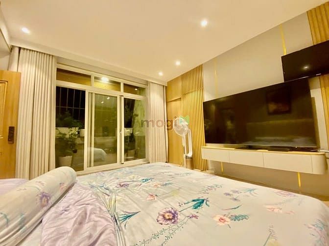 Hình ảnh Cần cho thuê căn Penhouse 4PN Cảnh viên 2, đối diện chung cư Midtown