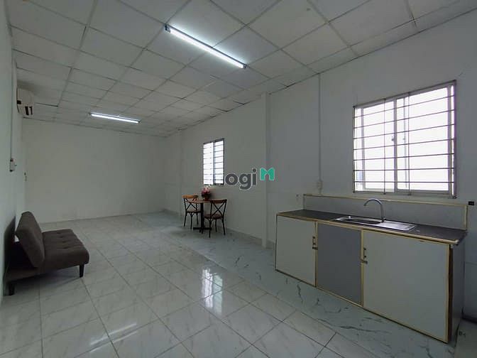 Hình ảnh Cho thuê phòng lớn 35m2 full nội thất 5tr