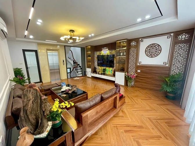 Hình ảnh Bán nhà Ngọc Lâm 35m2 x 6 tầng Thang máy Full Nội Thất .Giá 12,6 Tỷ