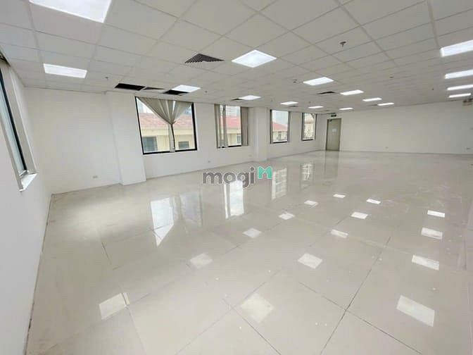 Hình ảnh Chính chủ cho thuê nhà mặt phố 300m2 x 5 tầng MT 20m KĐT Starlake