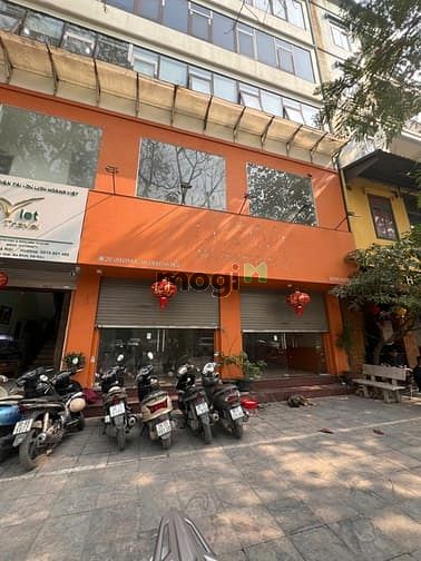 Hình ảnh Cho thuê nhà mặt phố Tô Hiệu - Cầu Giấy 100m2 x 2t vị trí đẹp giữa phố