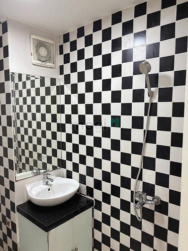 Hình ảnh Cho thuê phòng ngay Trần Văn Đang Q3 hẻm thông Hoàng Sa nhà mới