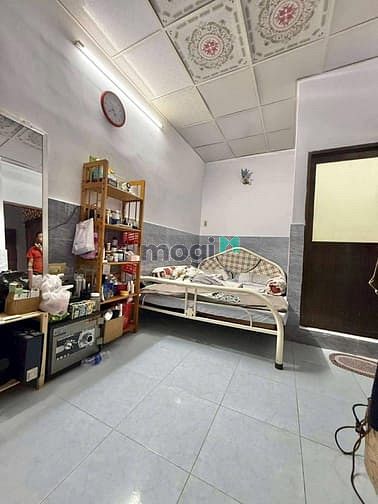 Hình ảnh Chỉ hơn 3 tỷ - 3 tầng BTCT sát chợ Tân Bình, 42m, có 3PN vào ở ngay!
