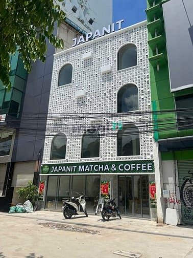 Hình ảnh Bán nhà CMT8, Quận 1 - 8.5x15 - vỉa hè 12m - HĐT 3tỷ - Giá 850tr/m2