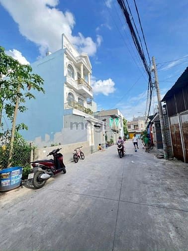Hình ảnh 🆘Chính Chủ gửi bán đất đường Lê Thị Kim, gần UBX Xuân Thới Sơn .