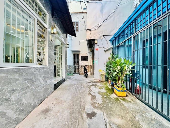 Hình ảnh siêu phẩm Thích Quảng Đức full nội thất