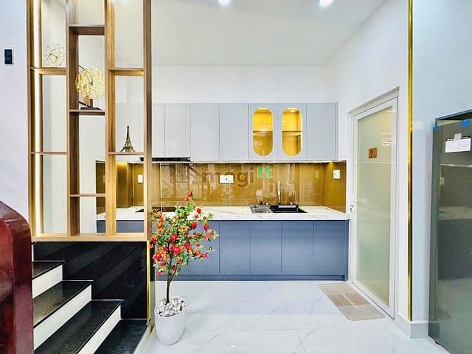 Hình ảnh siêu phẩm Thích Quảng Đức full nội thất