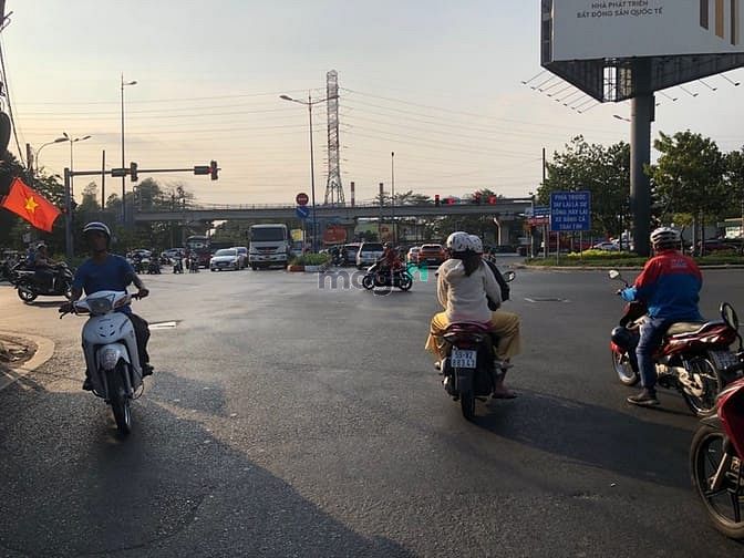 Hình ảnh Bán Đất Đẹp 64m2 – Gần Đỗ Xuân Hợp, Quận 9. Giá Nhỉnh 4 Tỷ