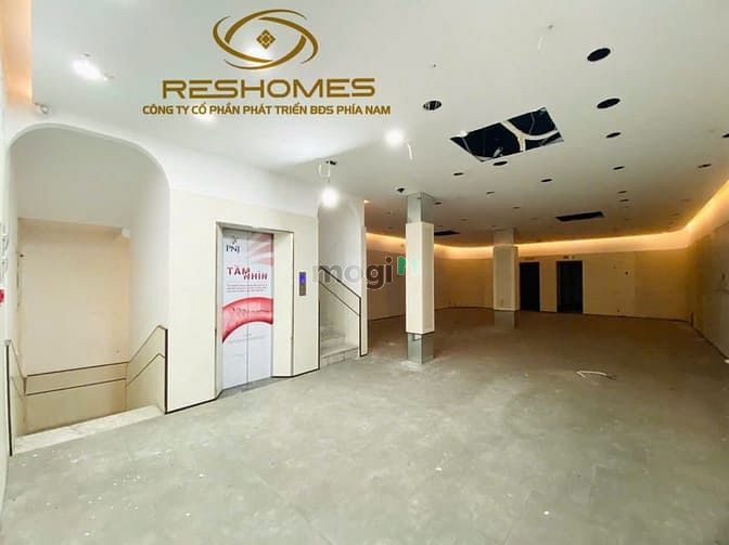 Hình ảnh Cho THUÊ tòa nhà 1 hầm 5 lầu mặt tiền đường Phạm Văn Thuận