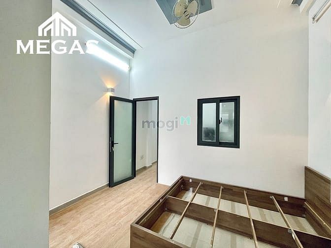 Hình ảnh Cho Thuê Studio Giá Rẻ , Ngay Giáp Q10 , Trường Sa - Lý Thường Kiệt .