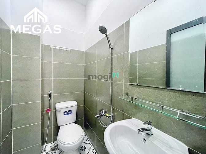 Hình ảnh Căn Hộ 2PN Tách bếp, Ban công Ngay Khu Đất Thánh , Lạc Long Quân - Q10