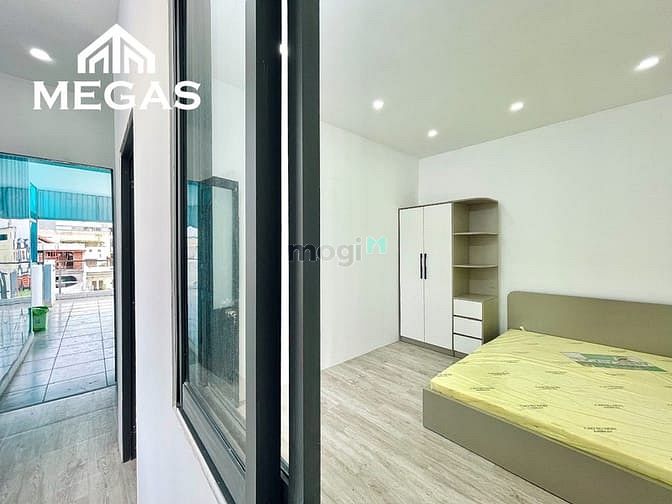 Hình ảnh Căn Hộ 2PN Tách bếp, Ban công Ngay Khu Đất Thánh , Lạc Long Quân - Q10