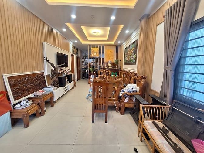 Hình ảnh Siêu Phẩm Chợ Hiệp Bình 240m2 - Dòng tiền 30tr - Nội Thất Gỗ Đỏ