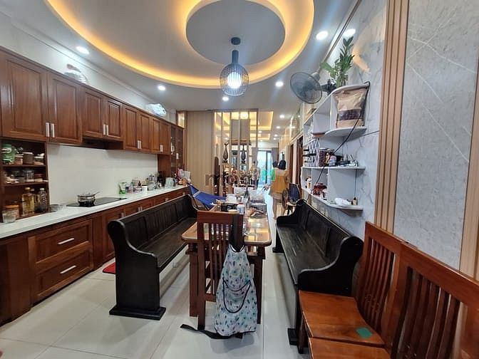 Hình ảnh Siêu Phẩm Chợ Hiệp Bình 240m2 - Dòng tiền 30tr - Nội Thất Gỗ Đỏ